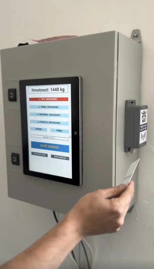AVS terminál s RFID čítačkou a tlačiarňou vážnych lístkov