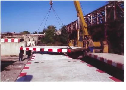 Ukladanie mostov mostovej váhy žeriavom