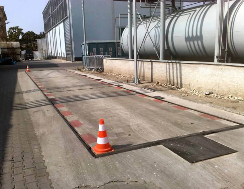Zapustená mostová váha pre nákladné vozidlá